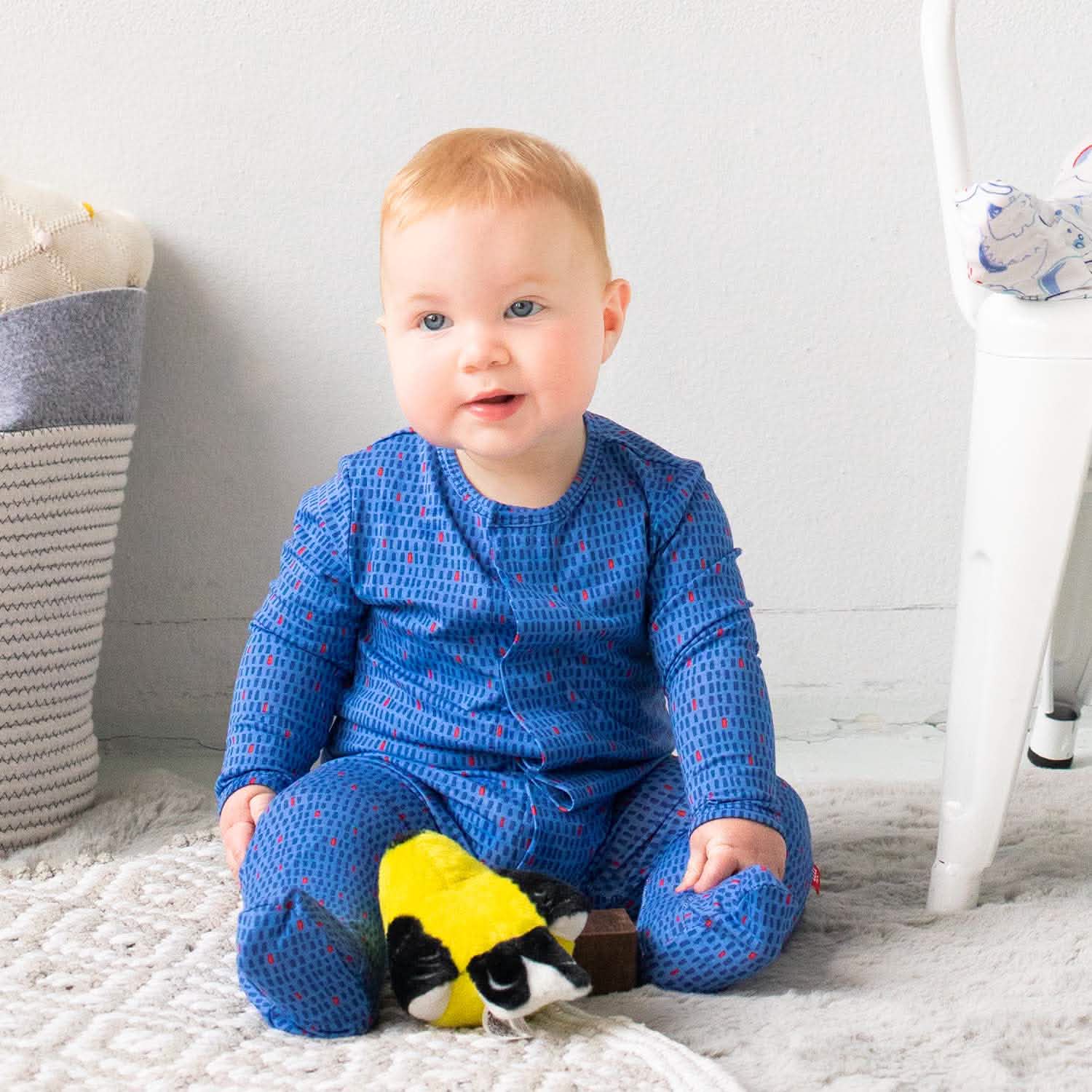 roarsome dots modal magnetic footie - re-loved
