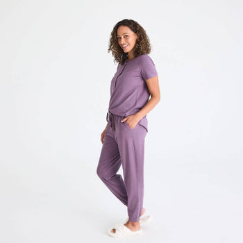 aubergine women's CloudStretch™ magnetic short sleeve jogger set