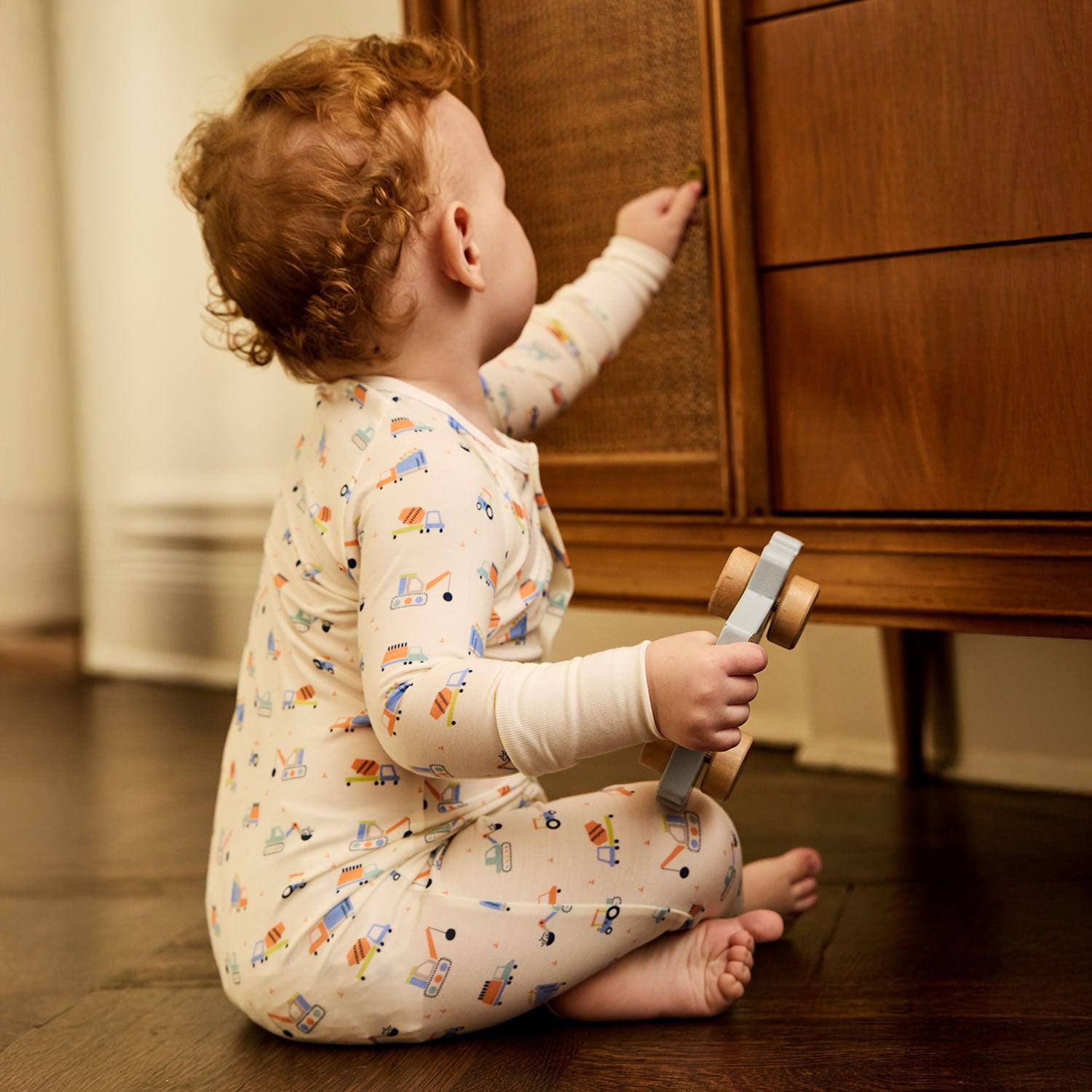 Magnetic Convertible Coverall