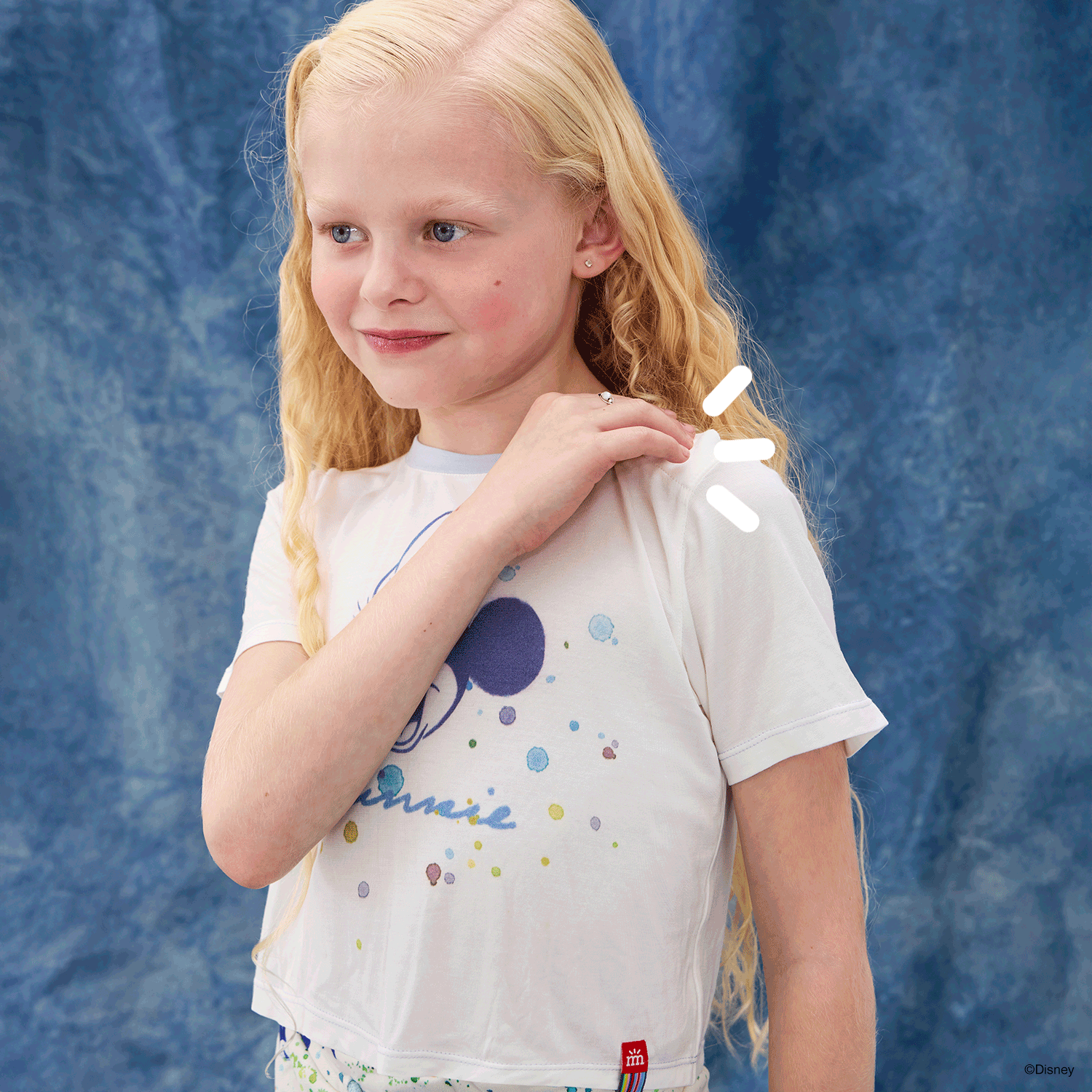 Magnetic Cropped T-shirt
