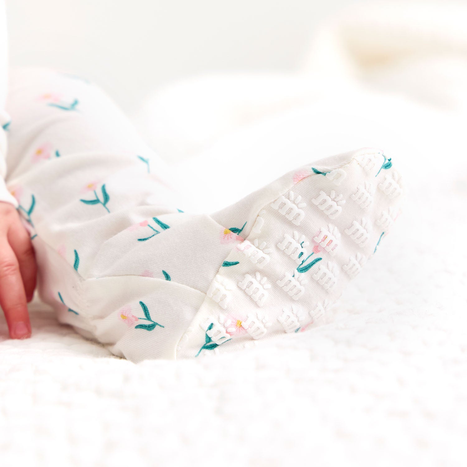 Magnetic 2-Pack Footie