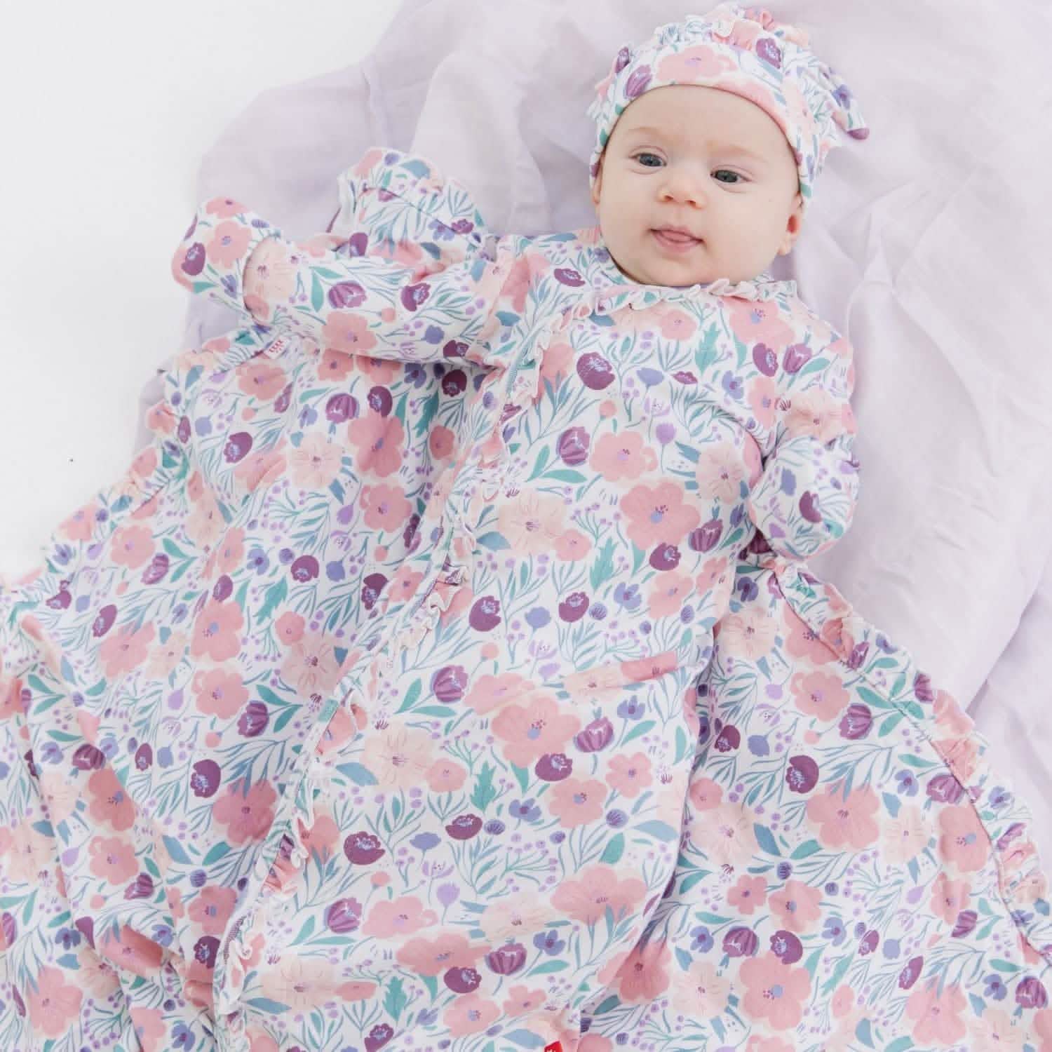 whistledon organic cotton magnetic open bottom gown + hat set with ruffles