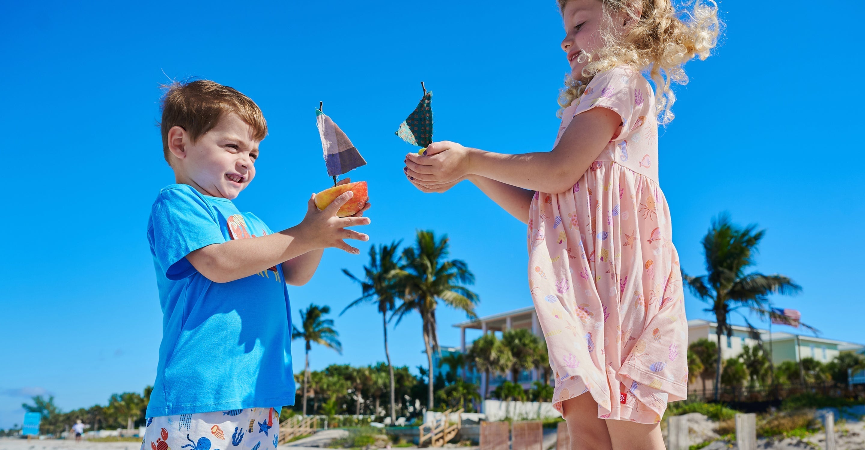 Beach Craft: How To Make Apple Boats