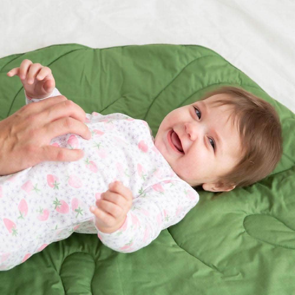 strawberries & cream organic cotton magnetic footie - re-loved
