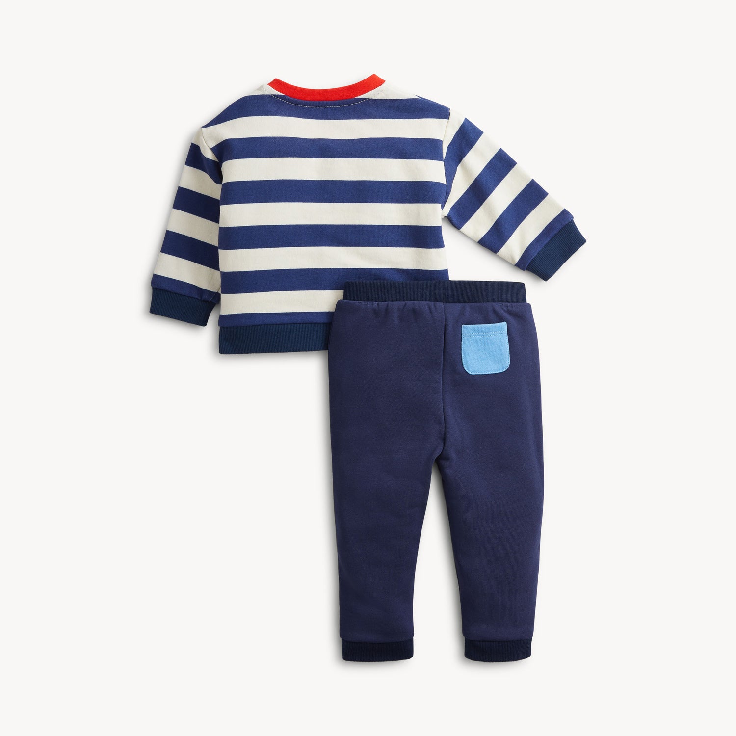 Magnetic Sweatsuit With Back Pocket