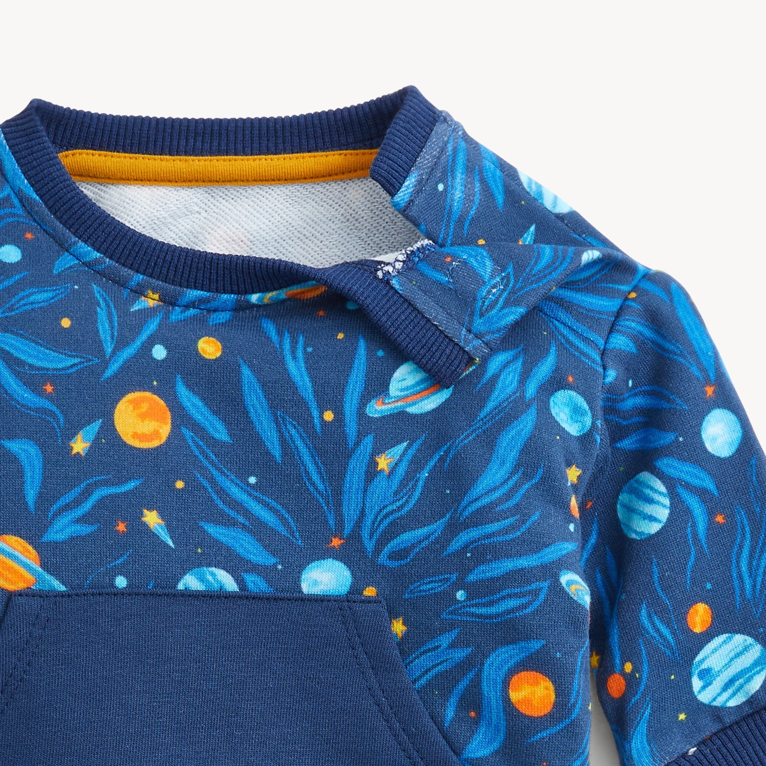 Magnetic Sweatsuit With Back Pocket