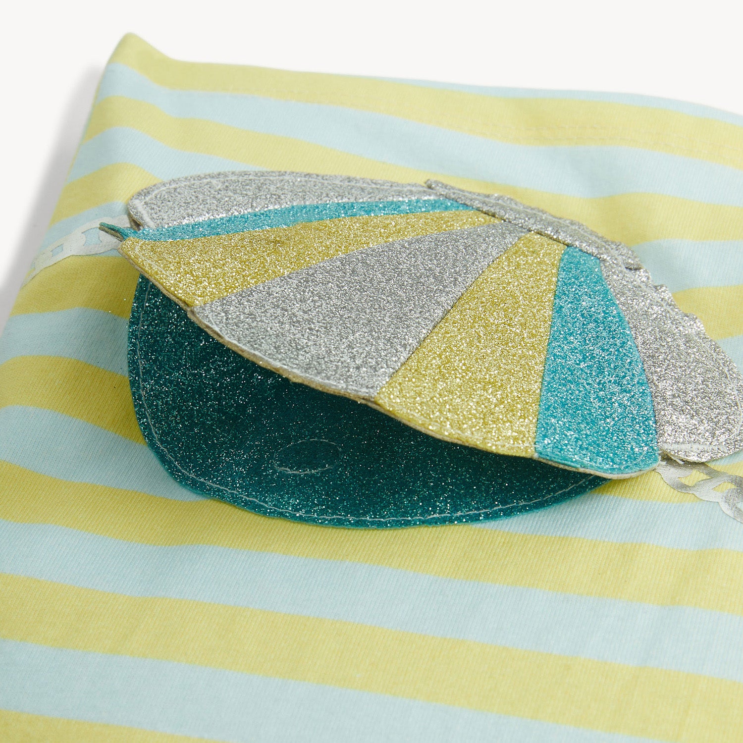 Magnetic T-Shirt with Fidget Pocket with Shorts Set