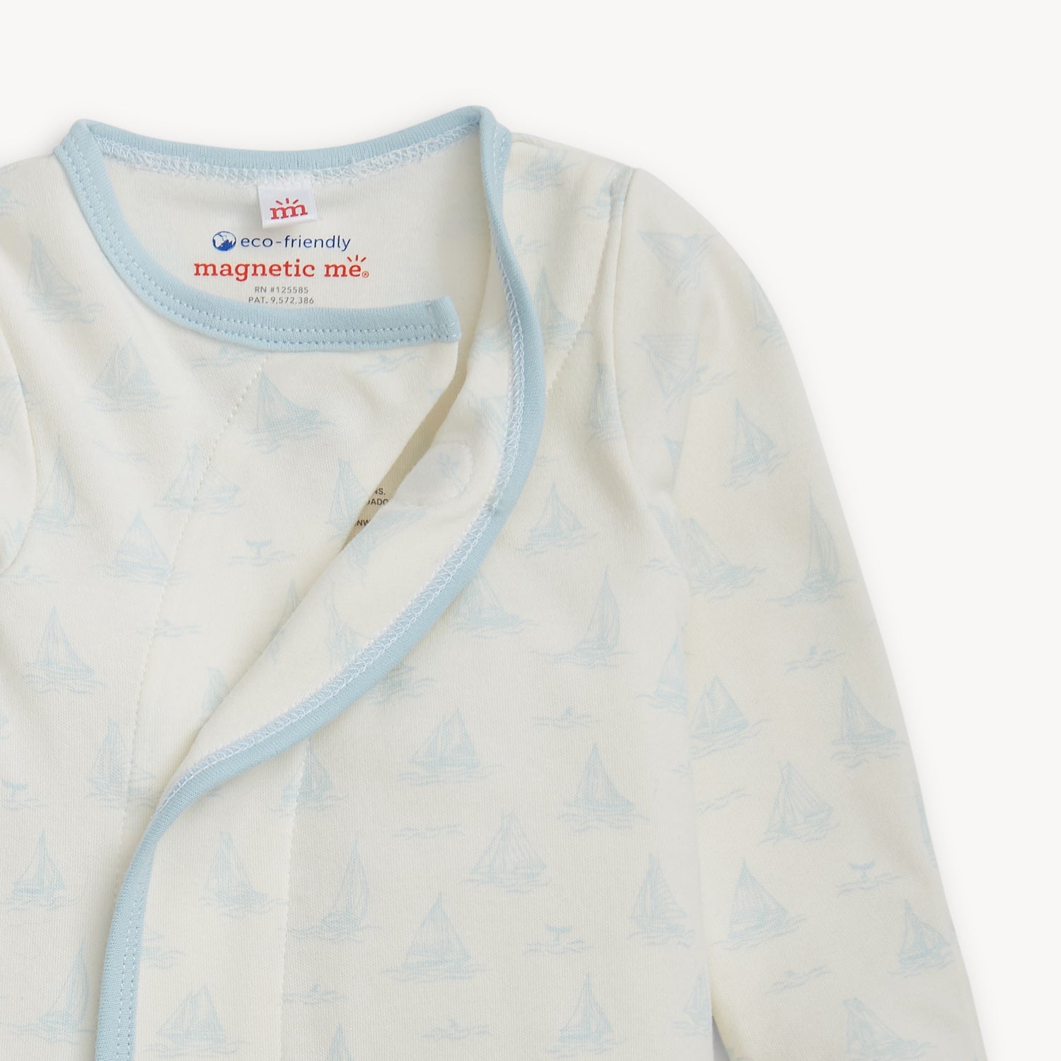 Magnetic Gown & Hat Set