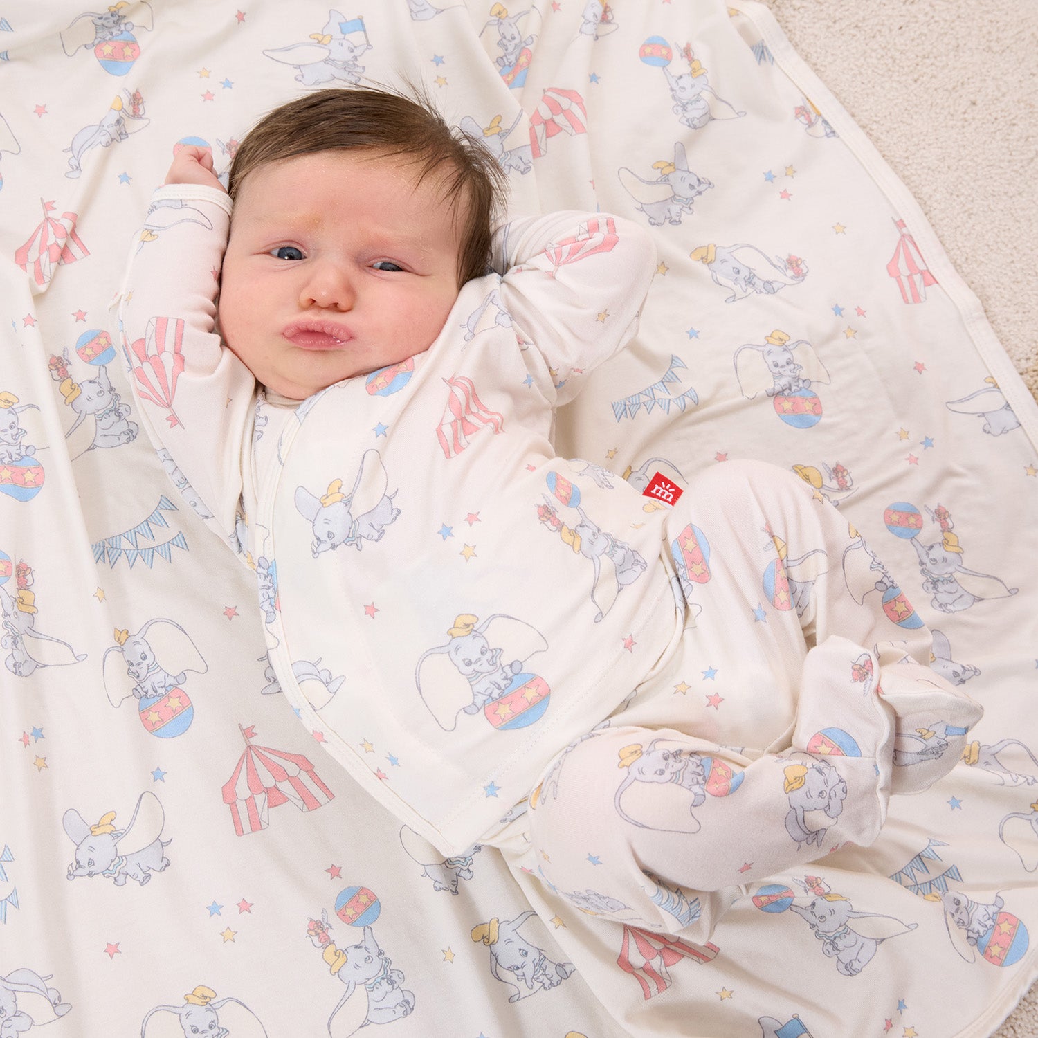 Magnetic Gown & Hat Set