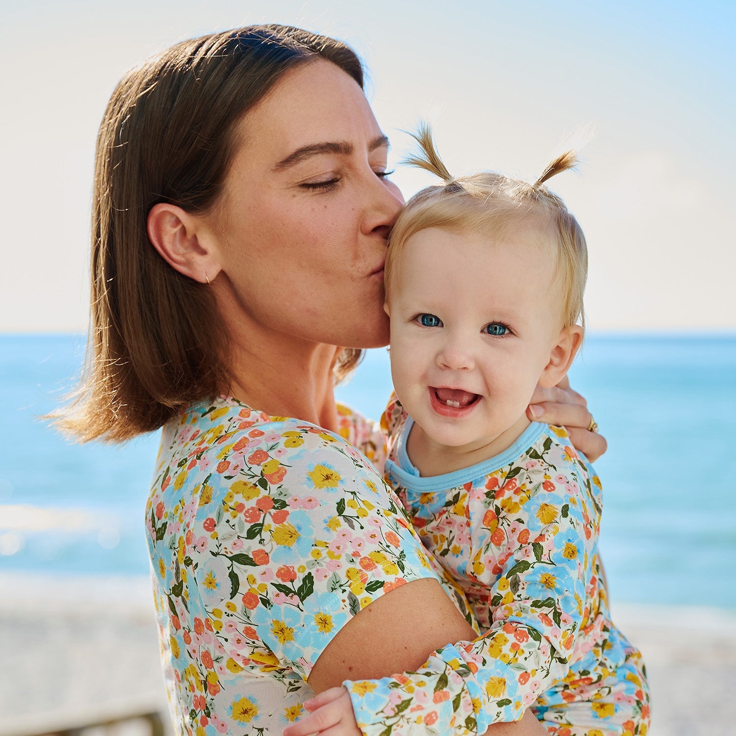 Women's Magnetic Signature PJ Set