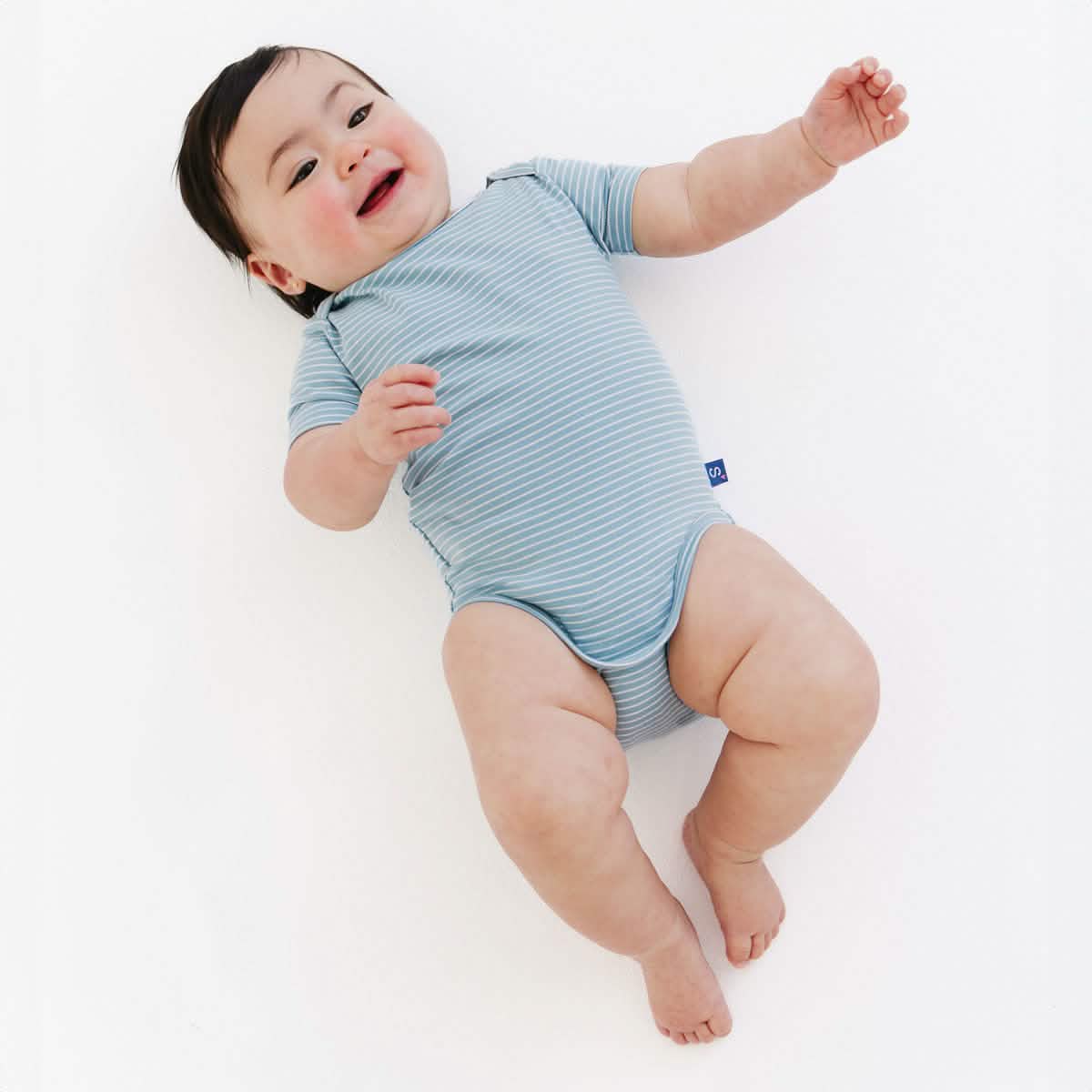 forget me not egret stripe cloudstretch™ magnetic bodysuit