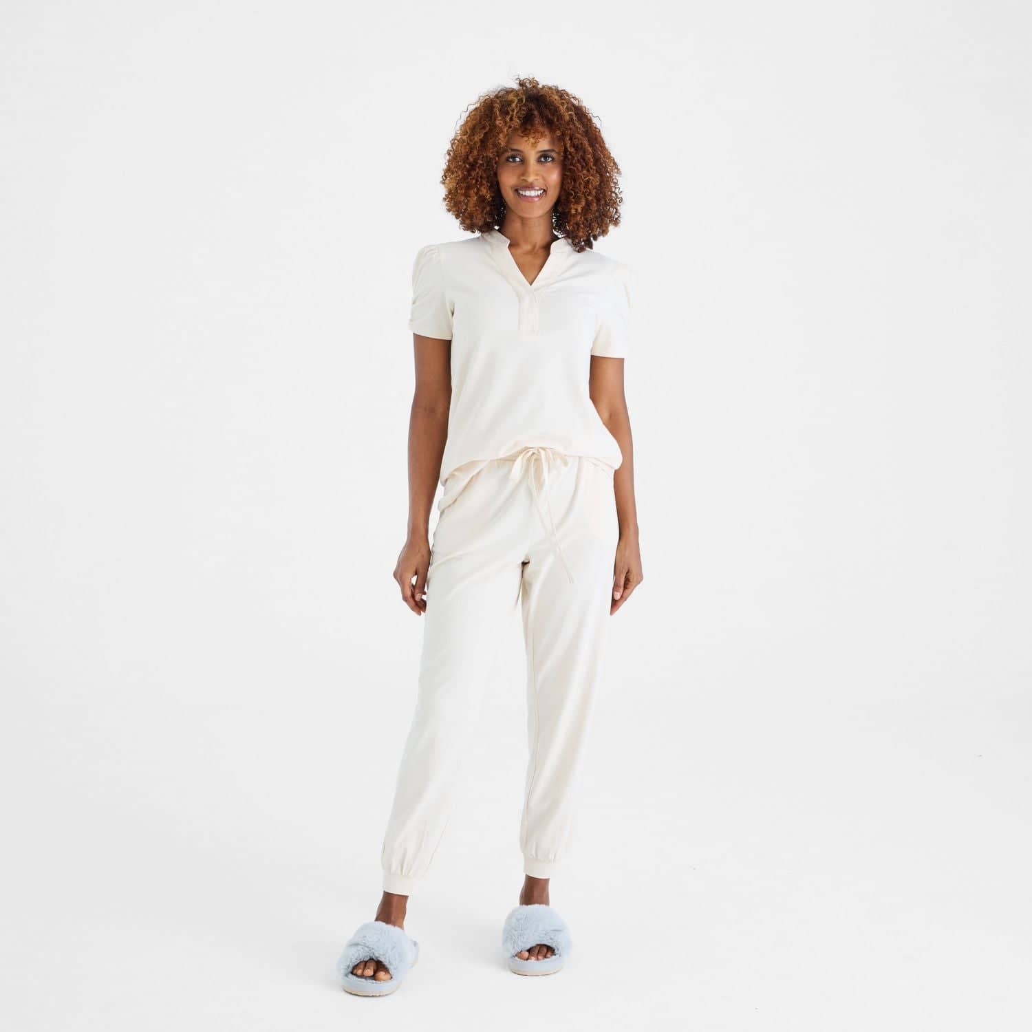 gentle cream women's CloudStretch™ magnetic short sleeve jogger set