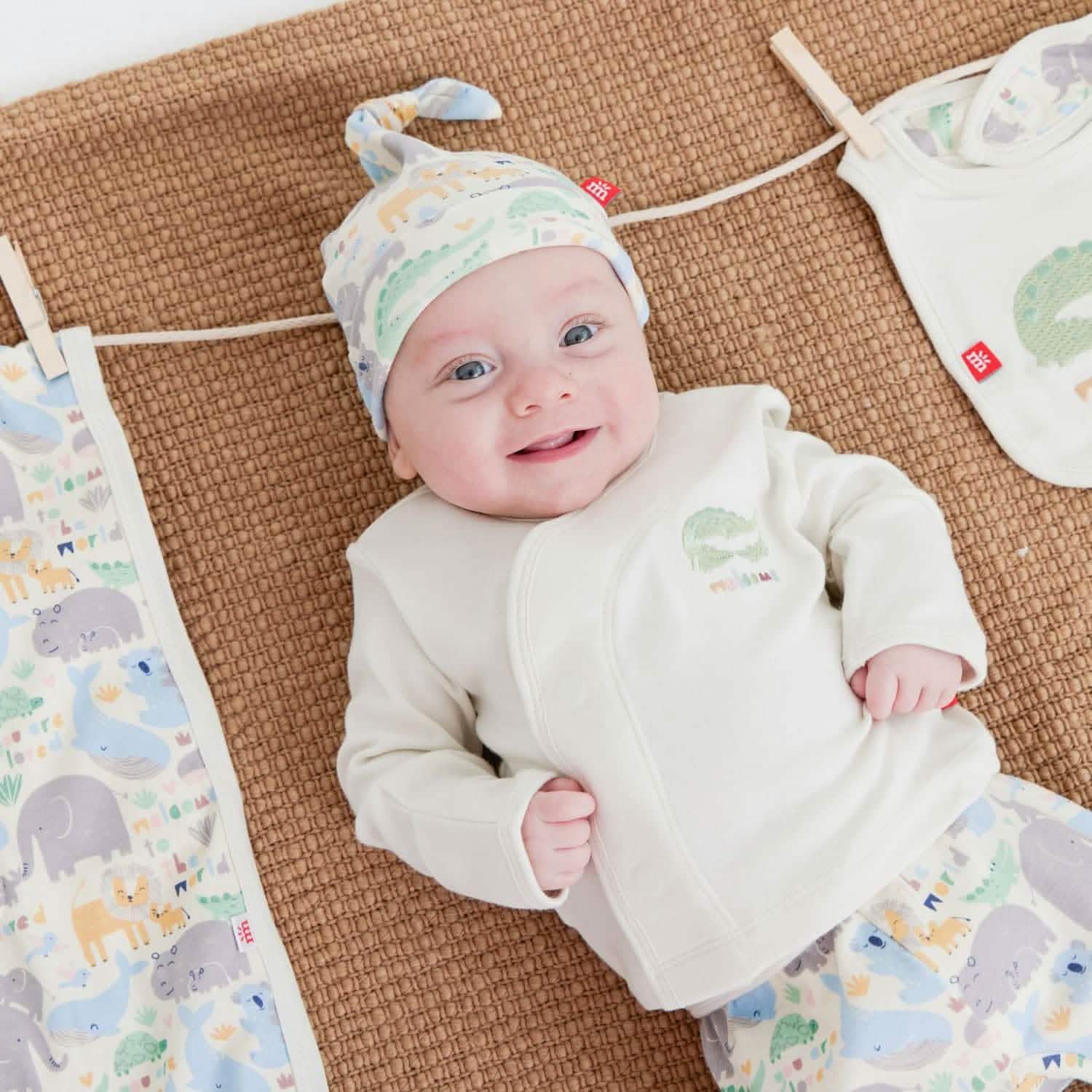 little lovin organic cotton magnetic take-me-home kimono set
