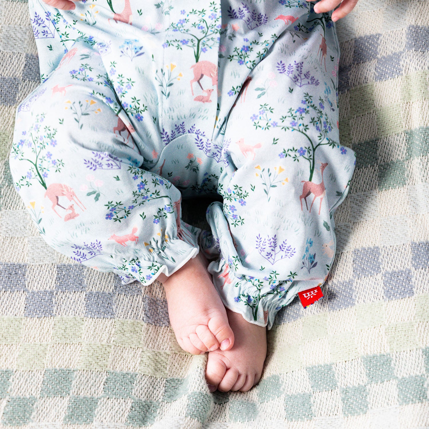 Magnetic Romper