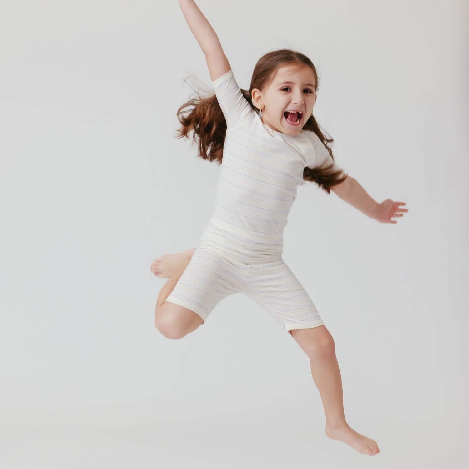 multi color stripe Cloudstretch™ magnetic kids pajama shortie set