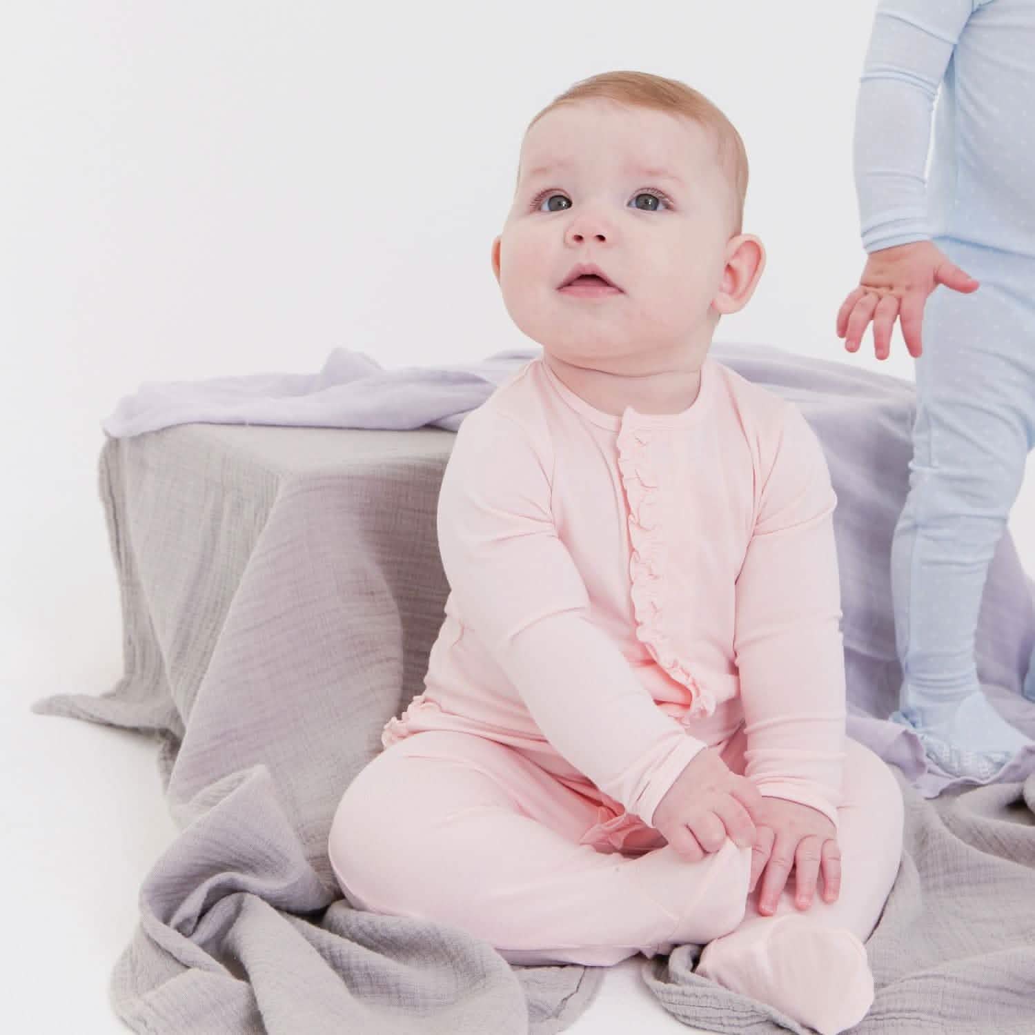 Magnetic Footie with Ruffle - re-loved