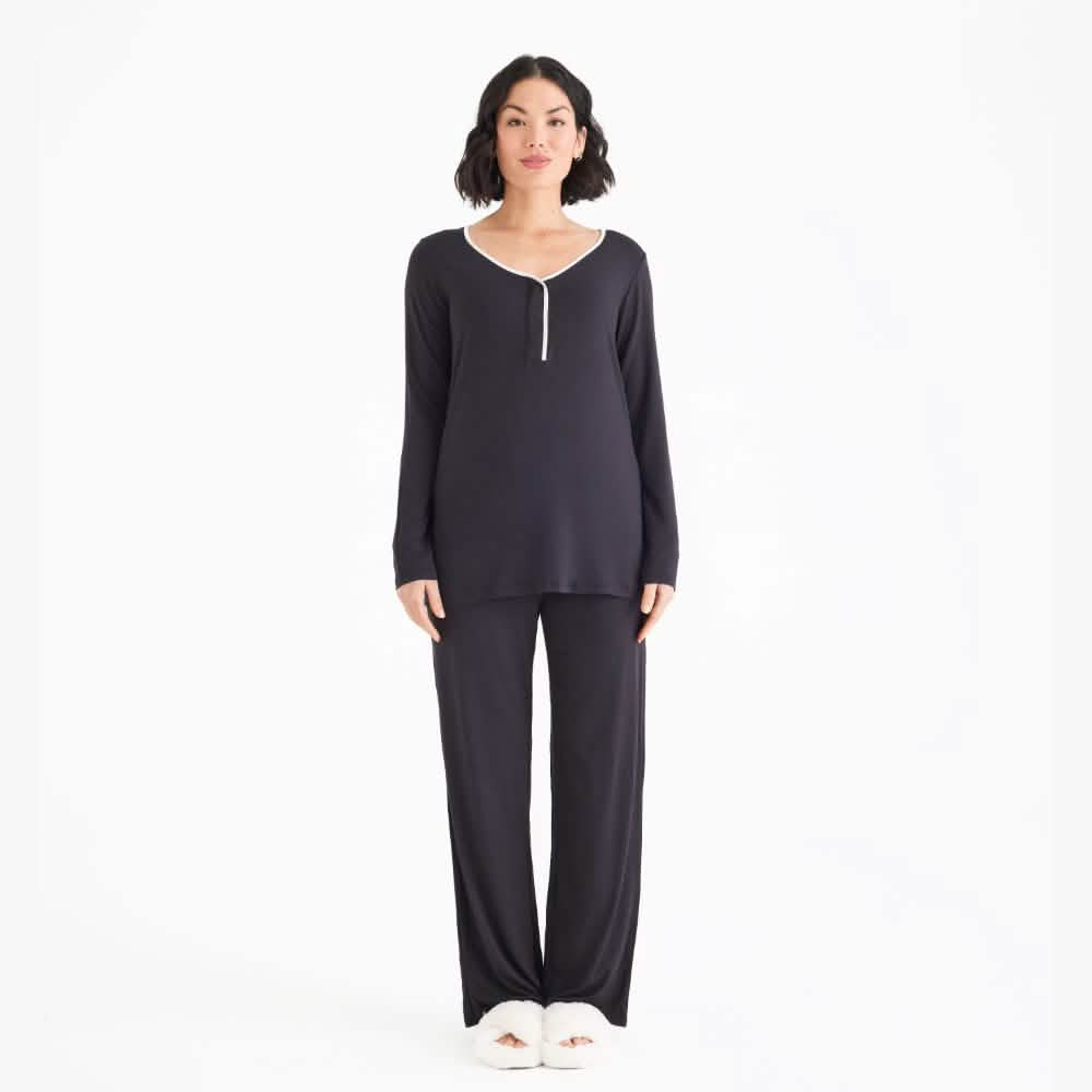 women's onyx modal magnetic signature long sleeve pajama set