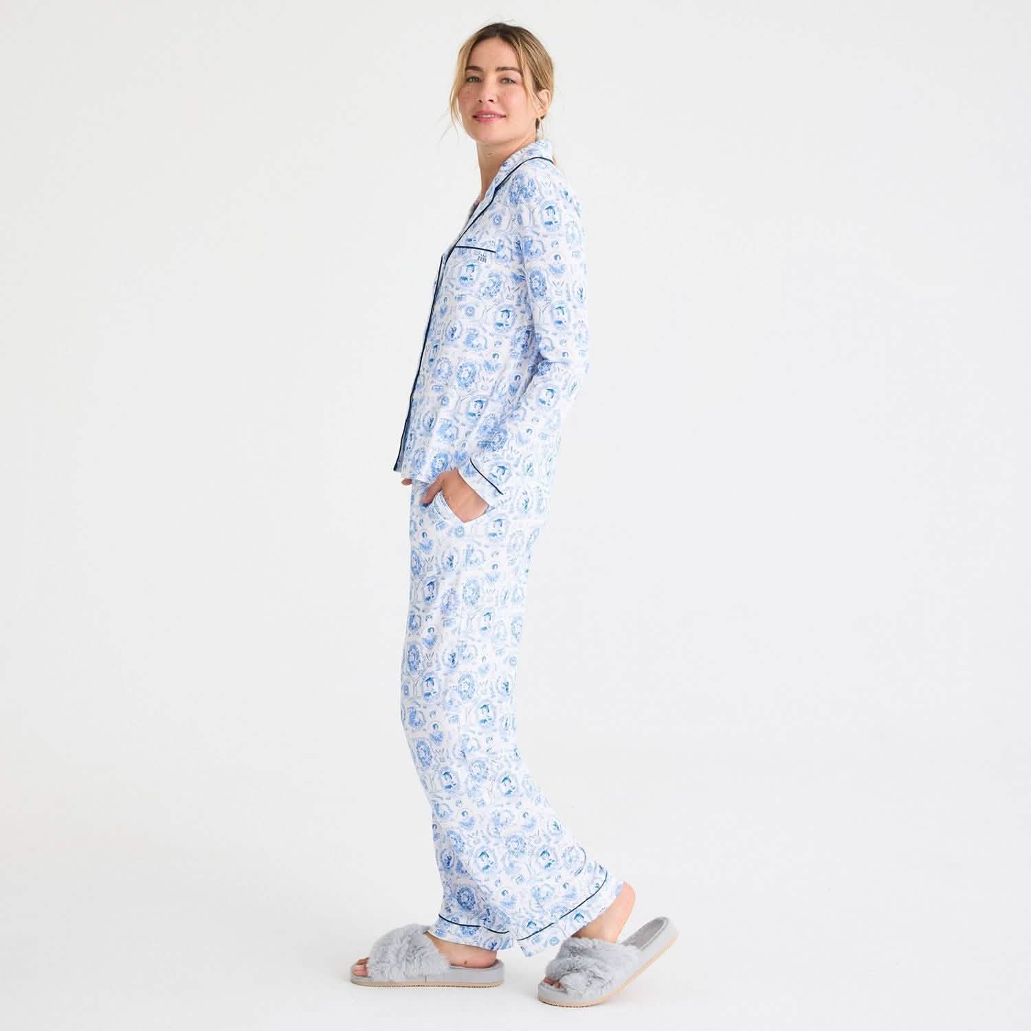 women's women of science modal magnetic classic with a twist long sleeve pajama set